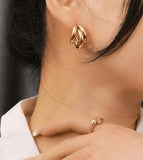 Golden三层Korean Hoop Earrings 2 Pcs
