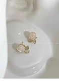 White Flower Stud Earrings for Women Alloy 2 Pcs Daily Wear