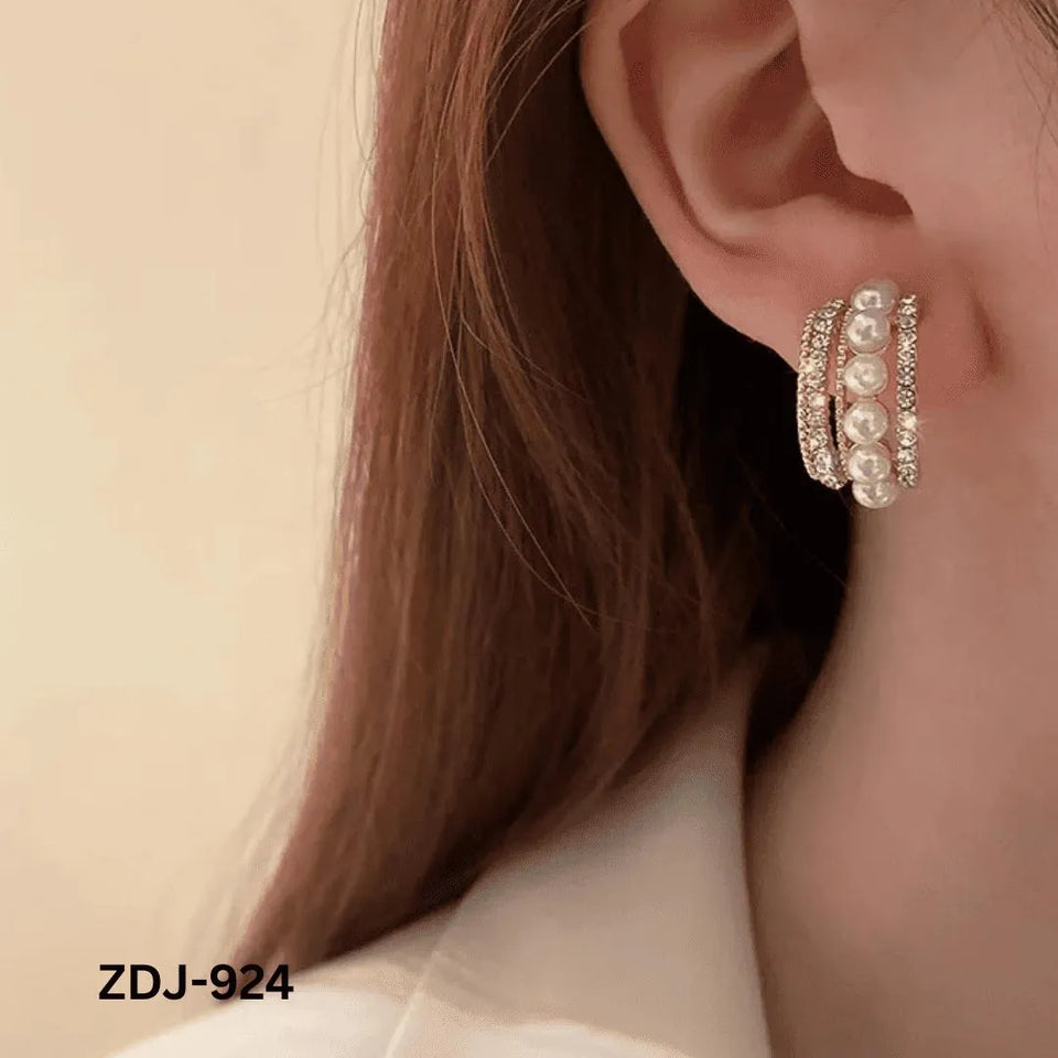 Elegant Korean Style Pearl Crystal Earrings Silver Alloy 2 Pcs
